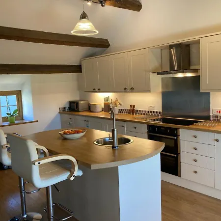 2 Malt Kiln Semesterbostad